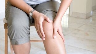 znaki in simptomi artroze kolena